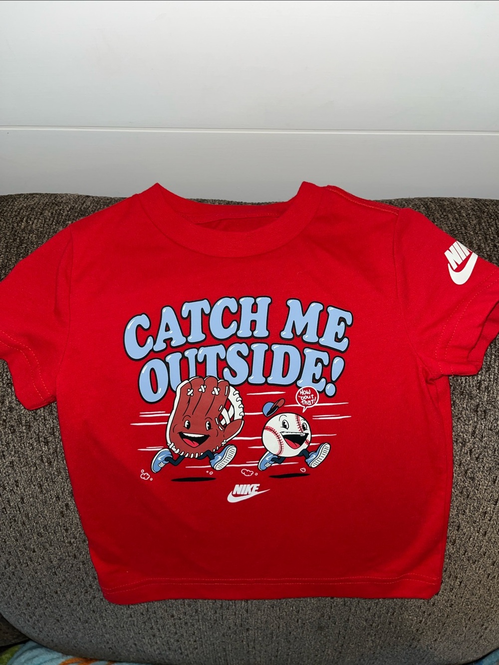 Toddle 2T Nike Red 'Catch Me Outside' Baseball Graphic tee EUC